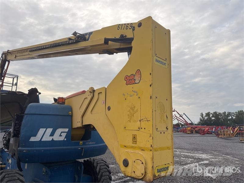 JLG 800AJ 4WD Diesel Articulating Boom Lift Strēles pacēlāji