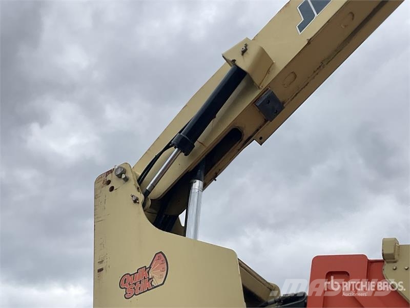 JLG 800AJ 4WD Diesel Articulating Boom Lift Articulated boom lifts