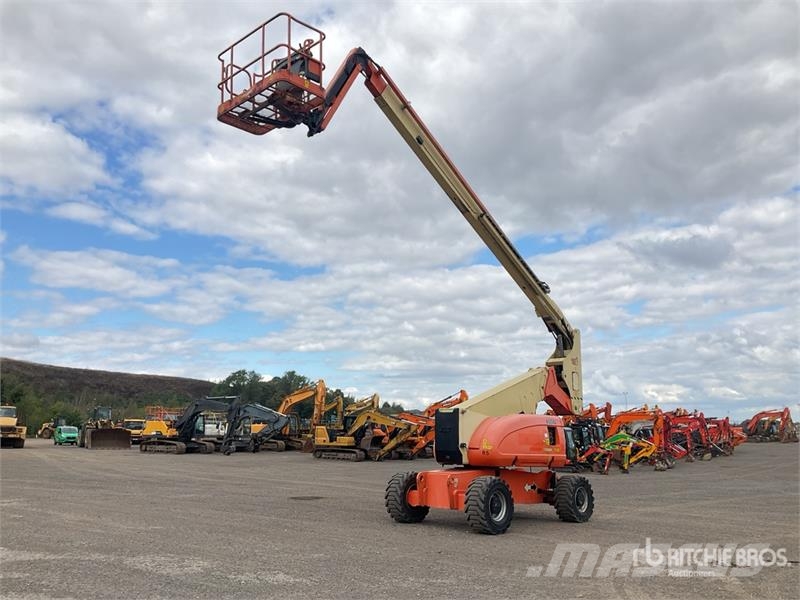 JLG 800AJ 4WD Diesel Articulating Boom Lift Articulated boom lifts