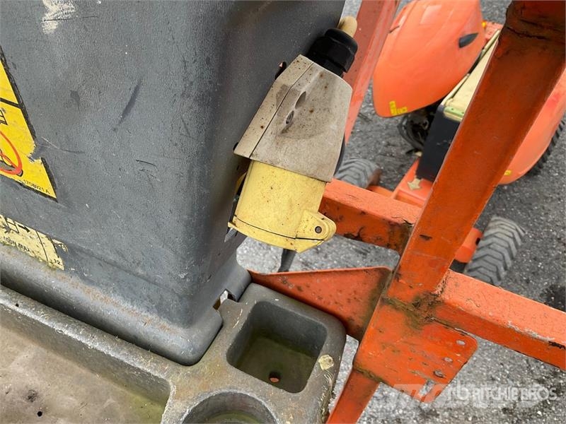 JLG 800AJ 4WD Diesel Telescopic Boom Lift Telescoophoogwerkers