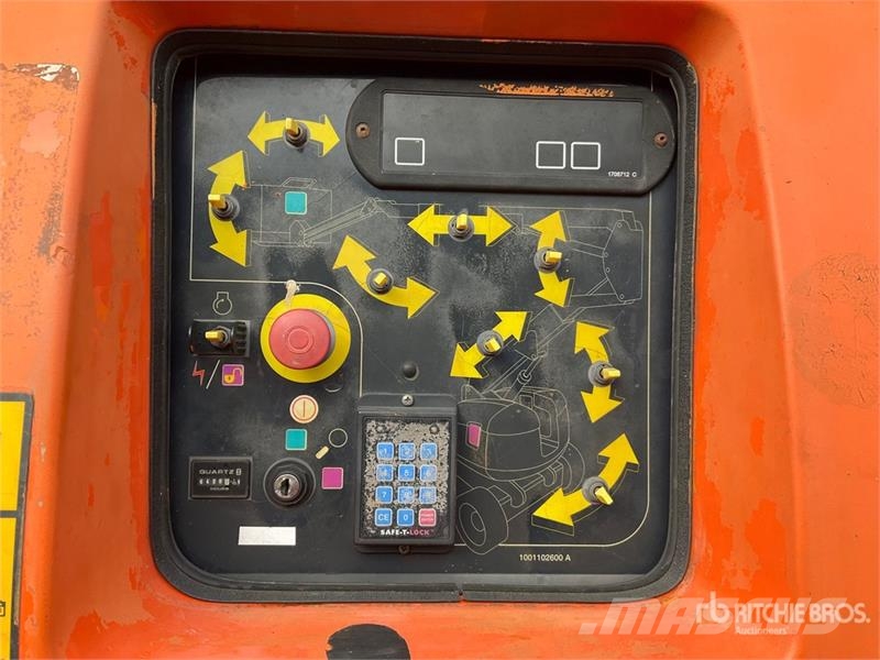 JLG 800AJ 4WD Diesel Telescopic Boom Lift Telescoophoogwerkers