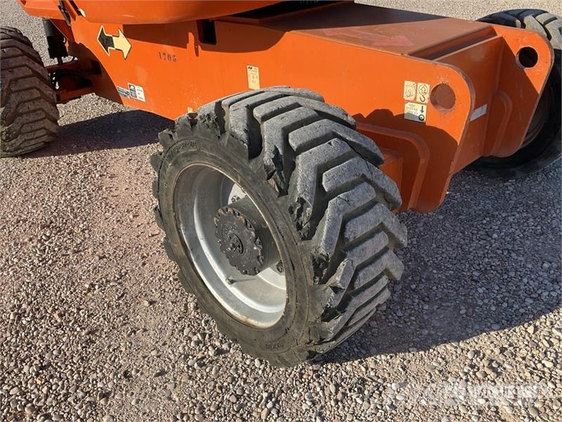 JLG 860SJ 4WD Diesel Telescopic Boom Lift Nacelles télescopiques