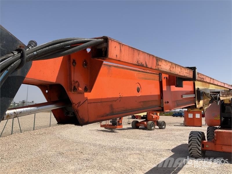 JLG 860SJ 4WD Diesel Telescopic Boom Lift رافعات سلة تلسكوبية