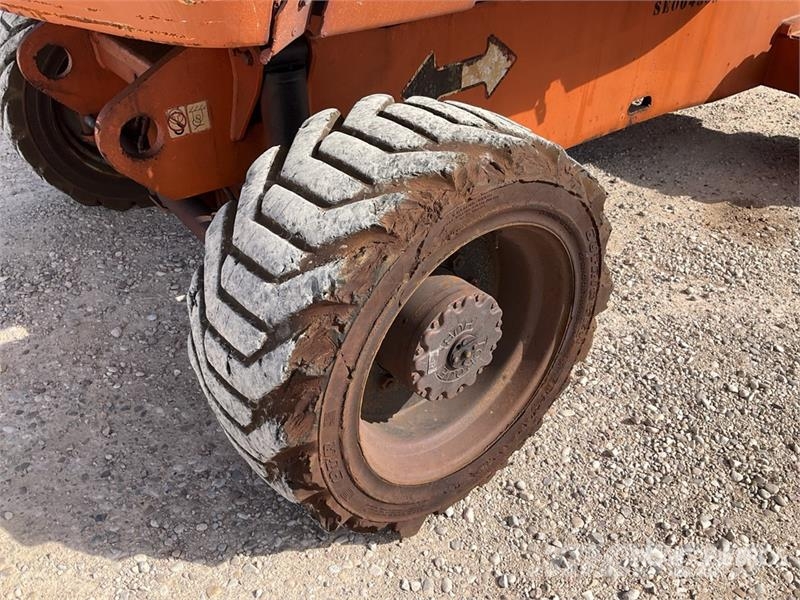 JLG 860SJ 4WD Diesel Telescopic Boom Lift Nacelles télescopiques