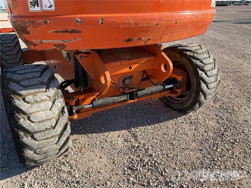 JLG 860SJ 4WD Diesel Telescopic Boom Lift Nacelles télescopiques