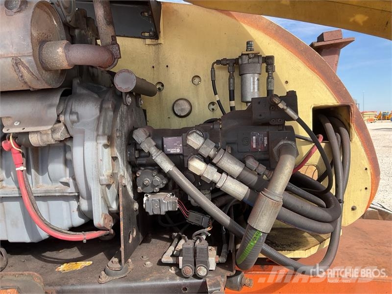 JLG 860SJ 4WD Diesel Telescopic Boom Lift Nacelles télescopiques