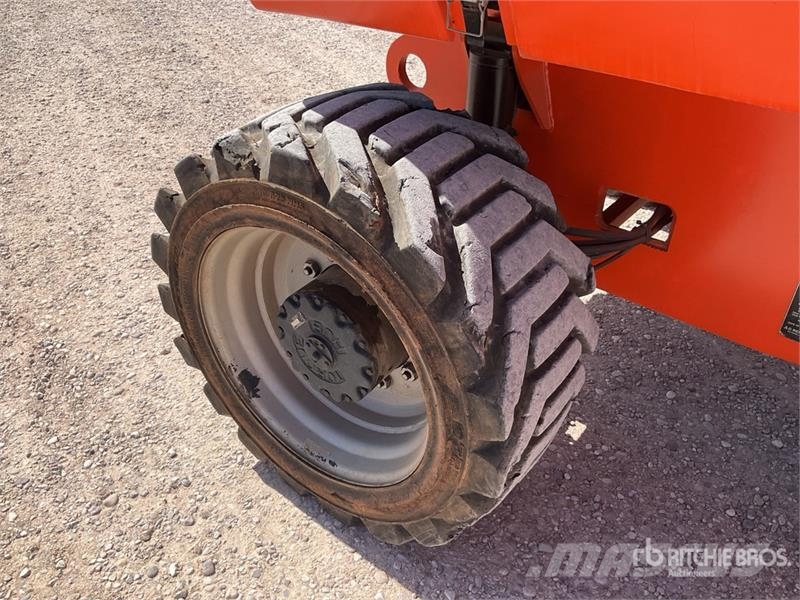 JLG 860SJ 4WD Diesel Telescopic Boom Lift Teleskoop poomtõstukid