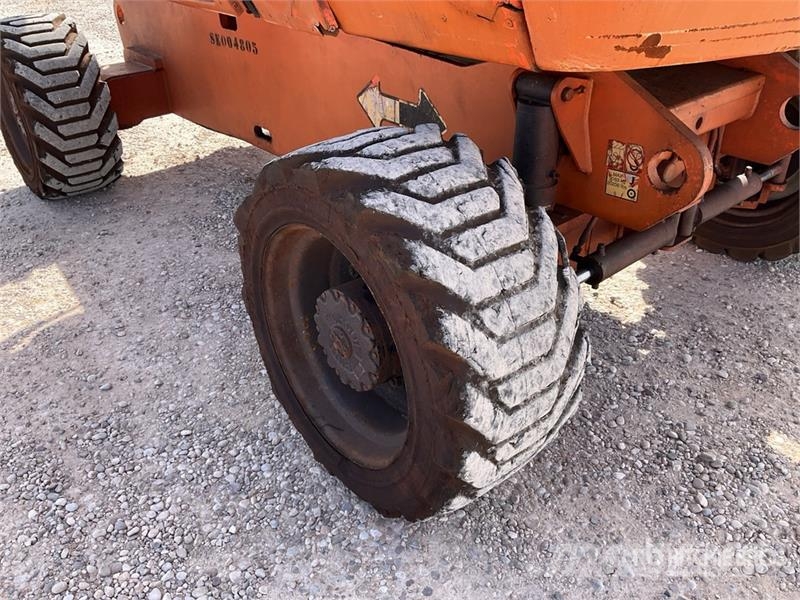 JLG 860SJ 4WD Diesel Telescopic Boom Lift Nacelles télescopiques