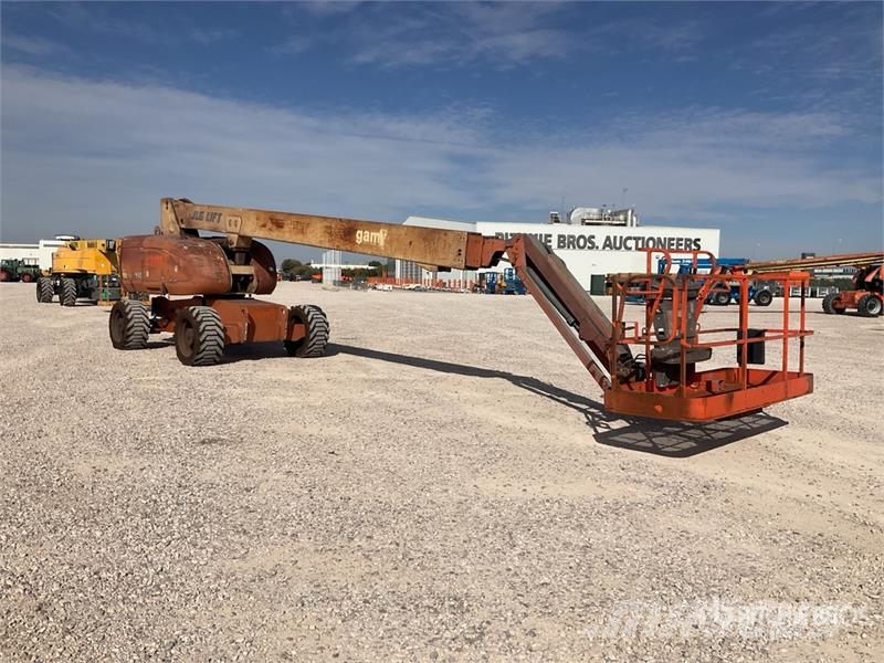 JLG 860SJ 4WD Diesel Telescopic Boom Lift Nacelles télescopiques