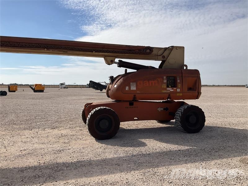 JLG 860SJ 4WD Diesel Telescopic Boom Lift Nacelles télescopiques