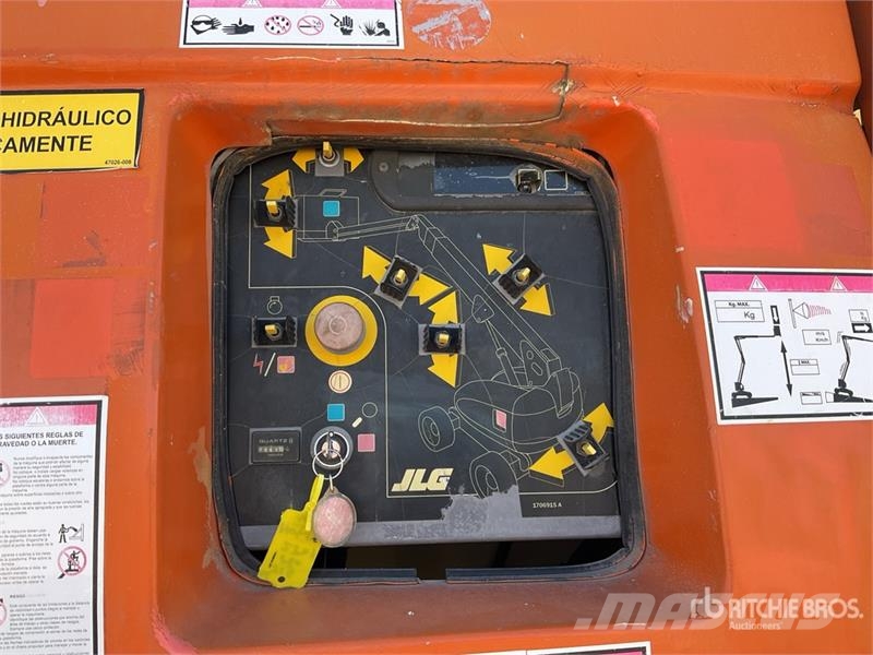 JLG 860SJ 4WD Diesel Telescopic Boom Lift Nacelles télescopiques