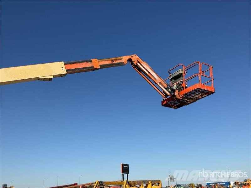 JLG 860SJ 4WD Diesel Telescopic Boom Lift Nacelles télescopiques