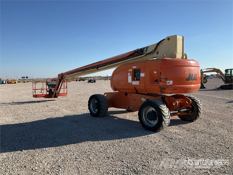JLG 860SJ 4WD Diesel Telescopic Boom Lift Nacelles télescopiques