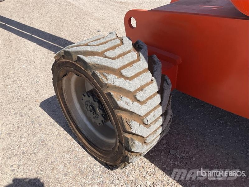 JLG 860SJ 4WD Diesel Telescopic Boom Lift Teleskoop poomtõstukid