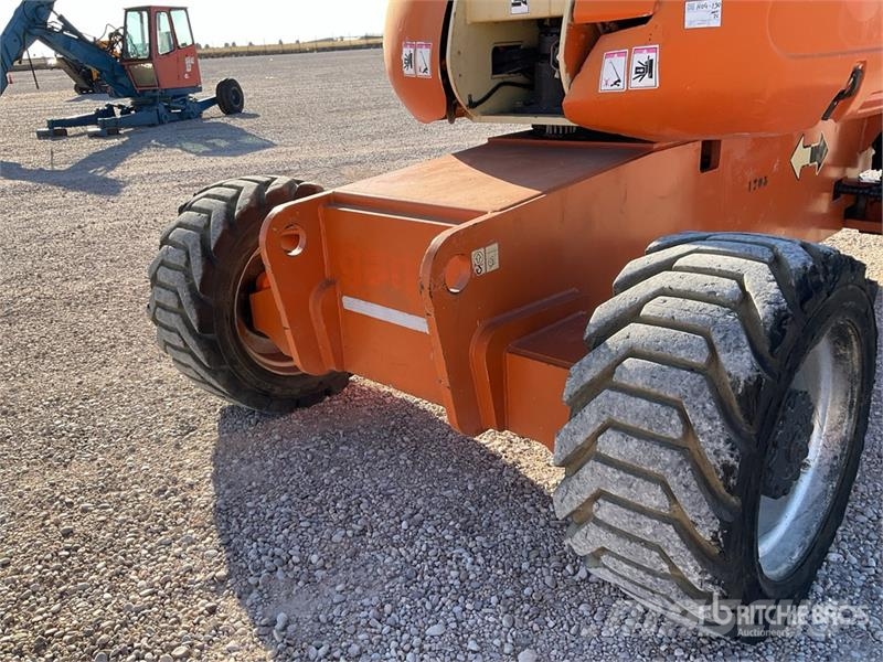JLG 860SJ 4WD Diesel Telescopic Boom Lift Nacelles télescopiques
