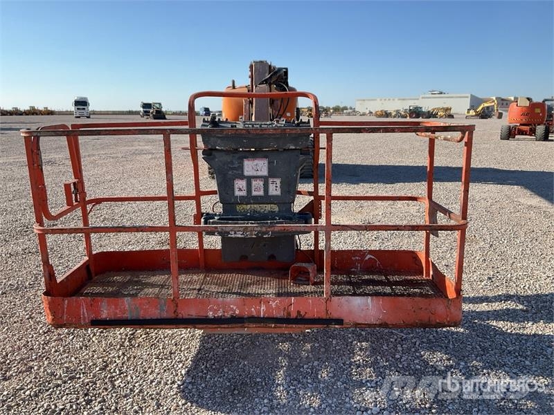 JLG 860SJ 4WD Diesel Telescopic Boom Lift Nacelles télescopiques