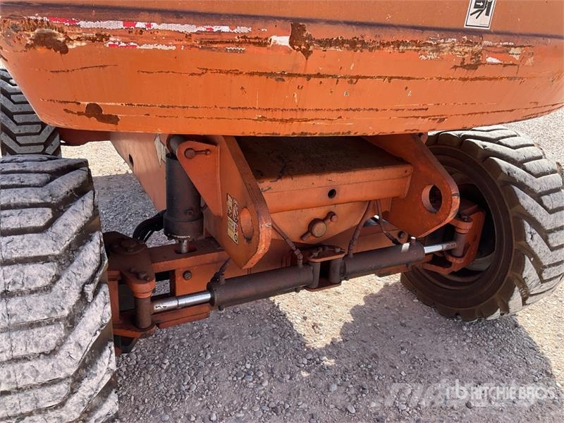 JLG 860SJ 4WD Diesel Telescopic Boom Lift Nacelles télescopiques