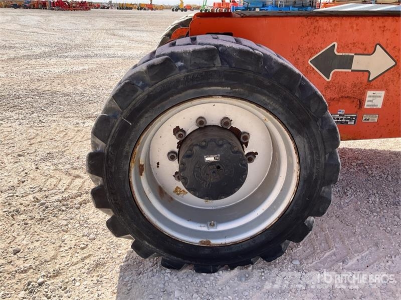 JLG 860SJ 4WD Diesel Telescopic Boom Lift رافعات سلة تلسكوبية