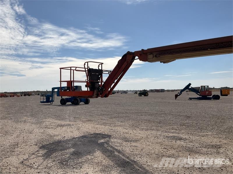 JLG 860SJ 4WD Diesel Telescopic Boom Lift Nacelles télescopiques