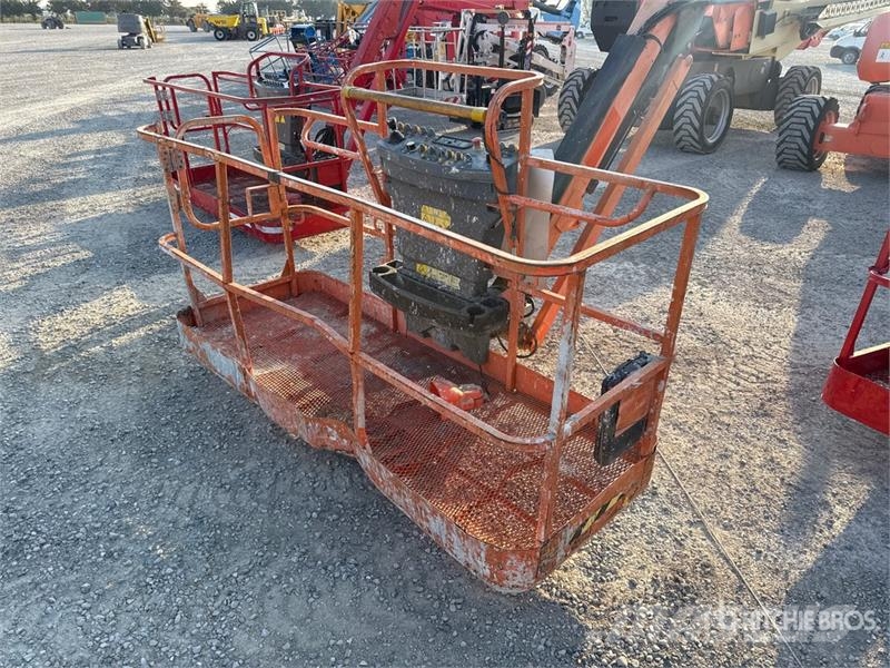 JLG 860SJ Telescopic Boom Lift (Inoperable) Nacelles télescopiques