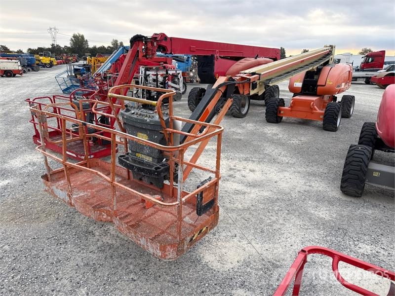 JLG 860SJ Telescopic Boom Lift (Inoperable) Nacelles télescopiques