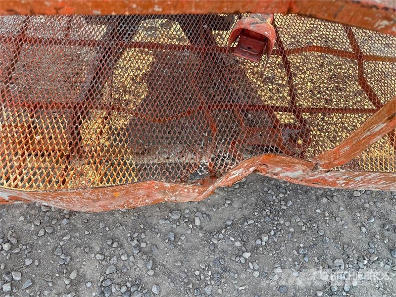 JLG 860SJ Telescopic Boom Lift (Inoperable) Nacelles télescopiques