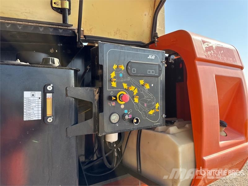 JLG 860SJ Telescopic Boom Lift (Inoperable) Nacelles télescopiques