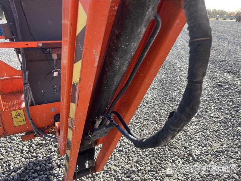 JLG E300 AJP 2WD Electric Electric Articulating Boom L Strēles pacēlāji