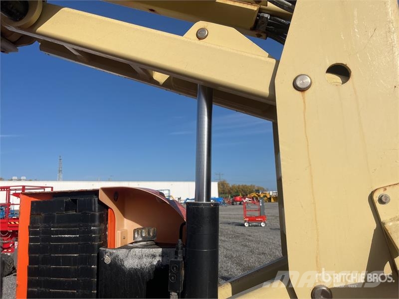 JLG E300 AJP 2WD Electric Electric Articulating Boom L Strēles pacēlāji