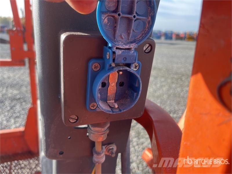 JLG E300 AJP 2WD Electric Electric Articulating Boom L Strēles pacēlāji