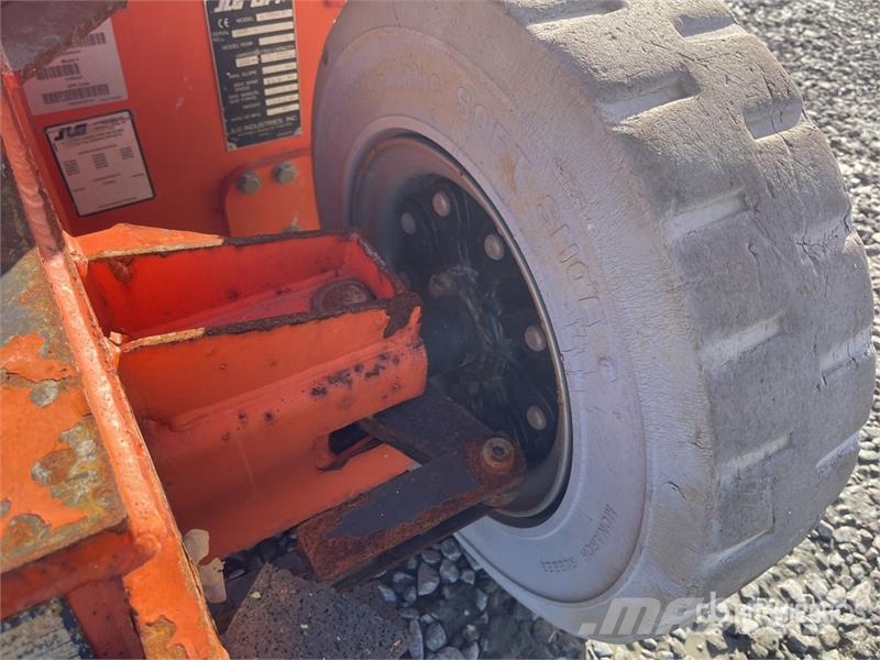 JLG E300AJP 2WD Electric Articulating Boom Lift ブームリフト 屈伸型
