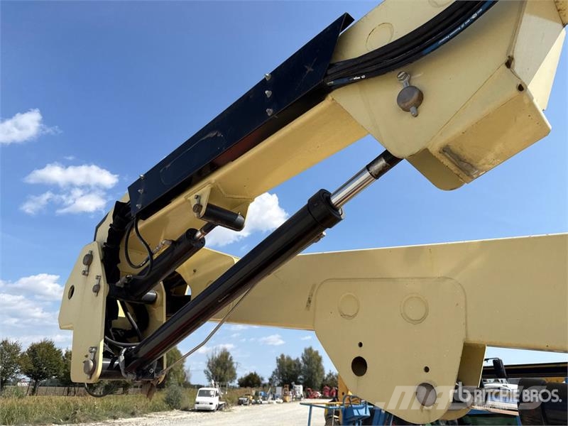 JLG E400AJP Kuukulkijat