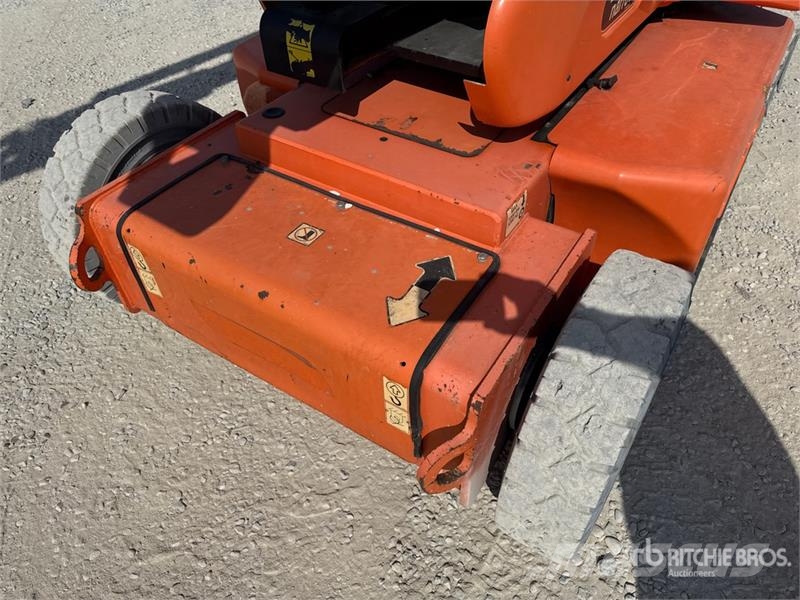 JLG E400AJP Kuukulkijat