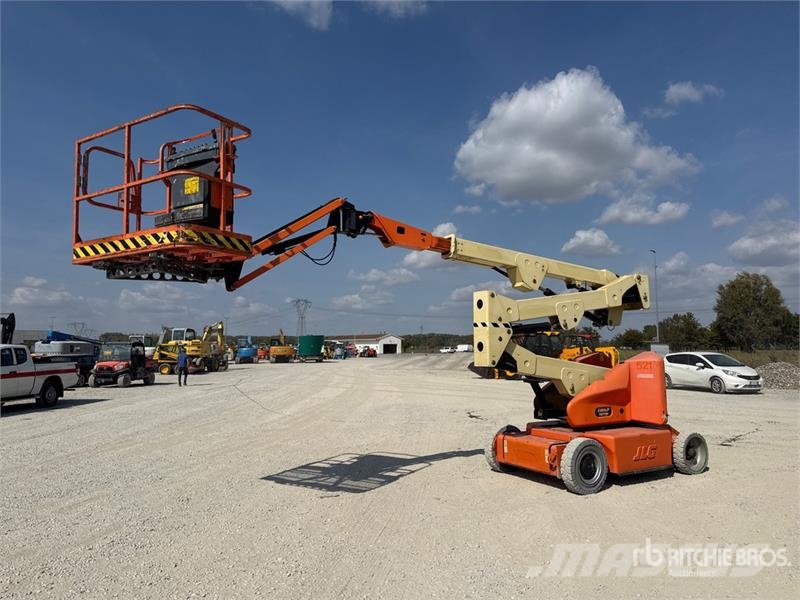 JLG E400AJP Kuukulkijat