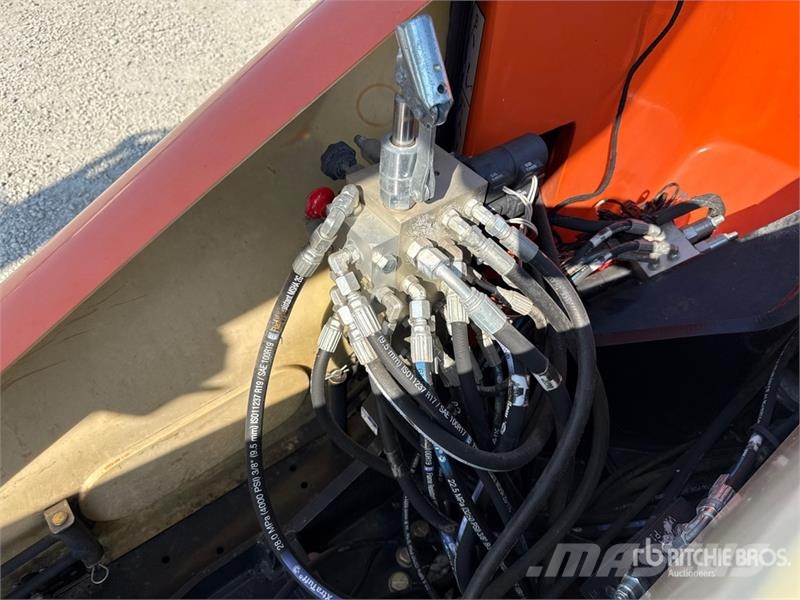 JLG E400AJPN Electric Articulating Boom Lift Knikarmhoogwerkers