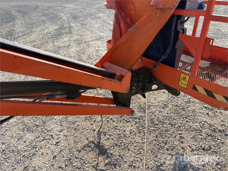 JLG E400AJPN Electric Articulating Boom Lift Iseliikuvad poomtõstukid