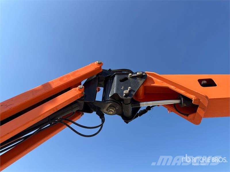 JLG E400AJPN Electric Articulating Boom Lift Knikarmhoogwerkers