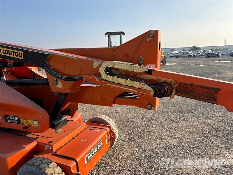 JLG E400AJPN Electric Articulating Boom Lift Iseliikuvad poomtõstukid