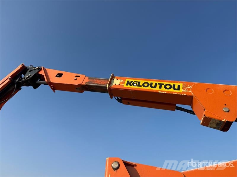 JLG E400AJPN Electric Articulating Boom Lift Iseliikuvad poomtõstukid