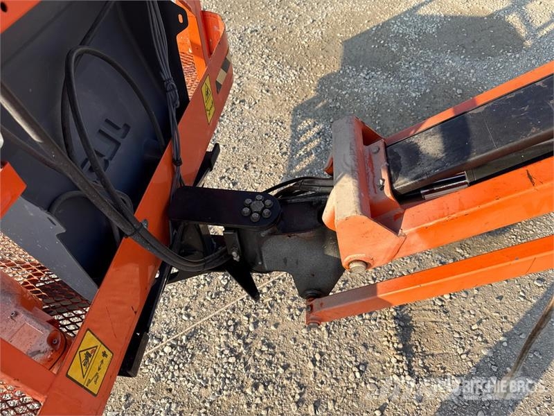 JLG E400AJPN Electric Articulating Boom Lift Iseliikuvad poomtõstukid