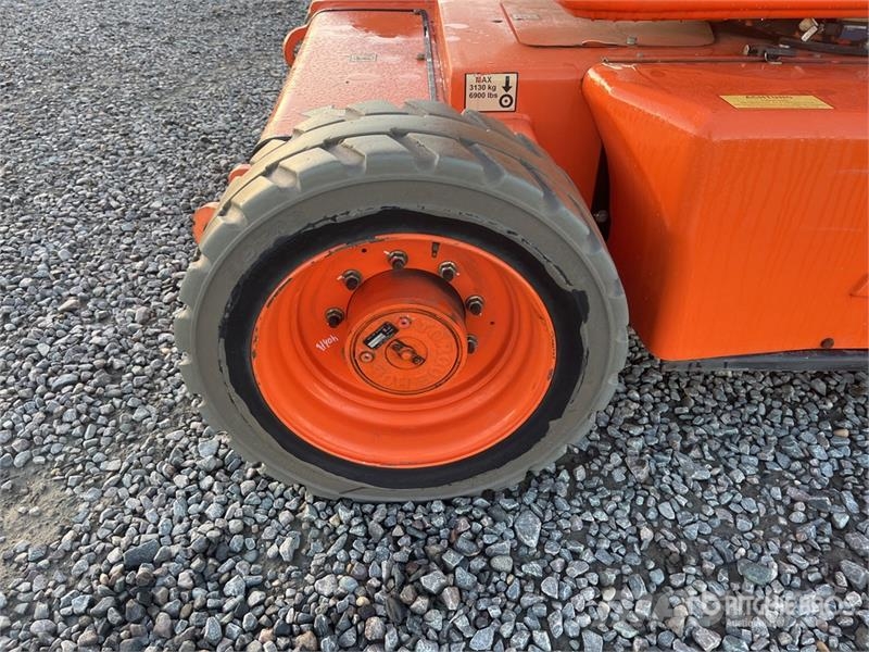 JLG E450AJ 2WD Electric Articulating Boom Lift 曲臂高空工作平台