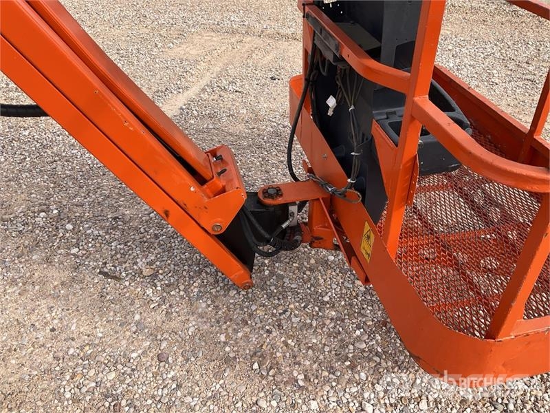 JLG E450AJ 2WD Electric Articulating Boom Lift Zglobne podizne platforme