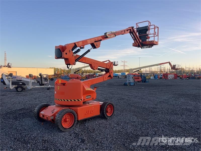 JLG E450AJ 2WD Electric Articulating Boom Lift 曲臂高空工作平台
