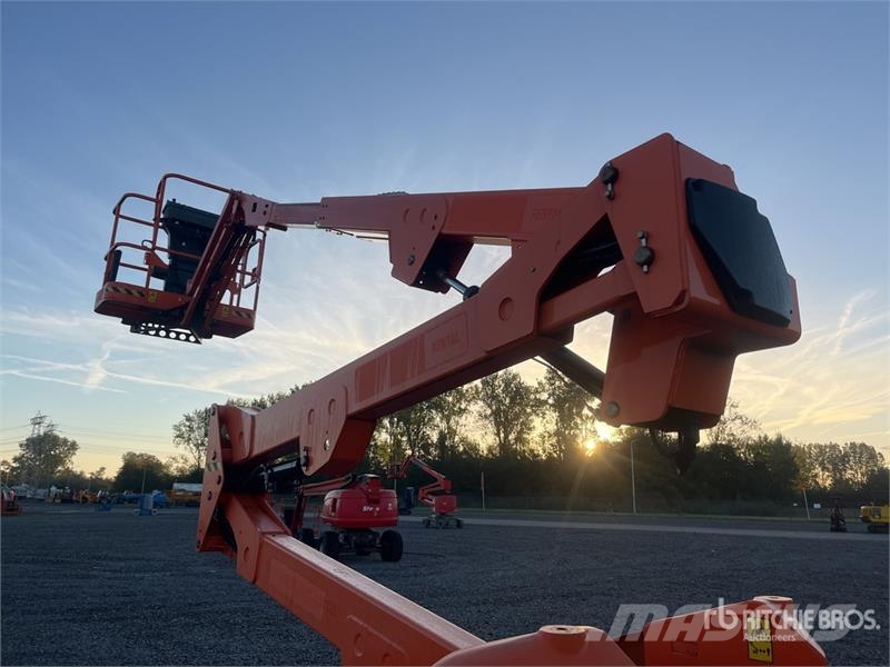 JLG E450AJ 2WD Electric Articulating Boom Lift 曲臂高空工作平台