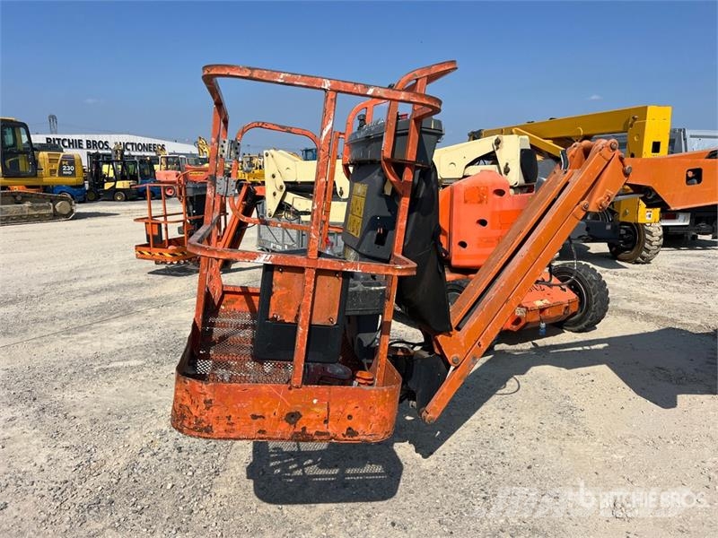 JLG E450AJ Articulating Boom Lift Iseliikuvad poomtõstukid