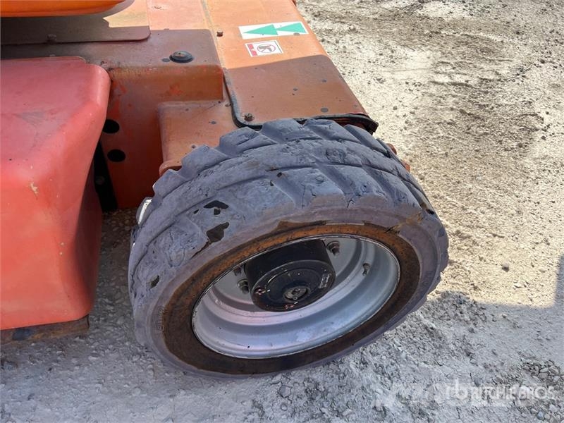 JLG E450AJ Articulating Boom Lift Iseliikuvad poomtõstukid