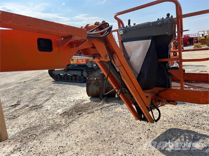 JLG E450AJ Articulating Boom Lift Iseliikuvad poomtõstukid