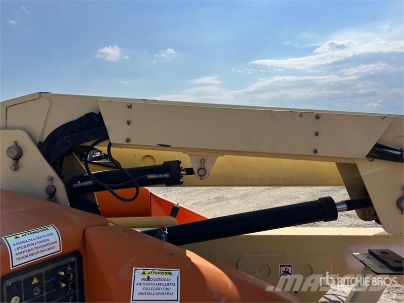 JLG E450AJ Articulating Boom Lift Iseliikuvad poomtõstukid