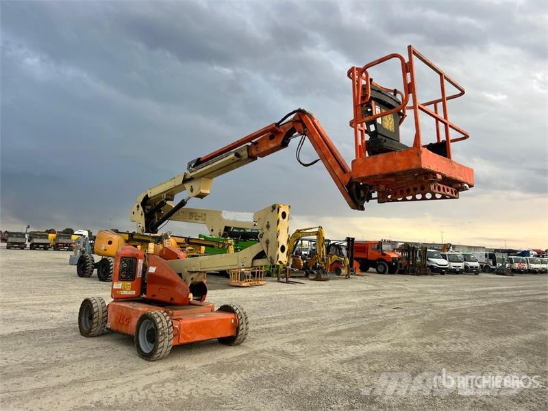 JLG E450AJ Electric Articulating Boom Lift Karos emelők