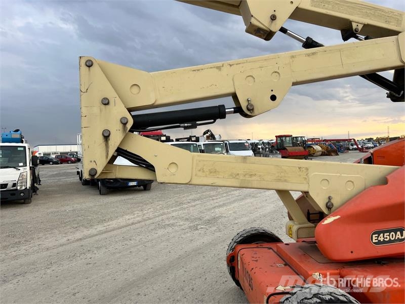 JLG E450AJ Electric Articulating Boom Lift Съчленени стрелови подемници